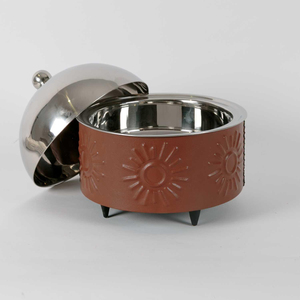 หม้อปรุงอาหารโลหะทรงกลมสีขาวและสีทองพร้อมทำด้วยมือที่สมบูรณ์แบบสำหรับอุปกรณ์ร้านอาหารและการเก็บอาหาร - Product Image 5