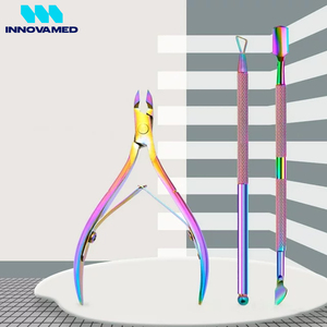 Cortadora de cutículas de acero inoxidable, cortador de cutículas ruso, cortadora de pedicura, herramientas de manicura por INNOVAMED - Product Image 3