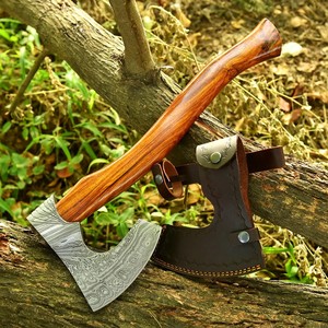 Hacha de Estilo Vikingo Forjada a Mano en Acero de Damasco con Mango de Madera y Funda de Cuero, Hacha Personalizada para Trabajos de Madera OEM - Product Image 3
