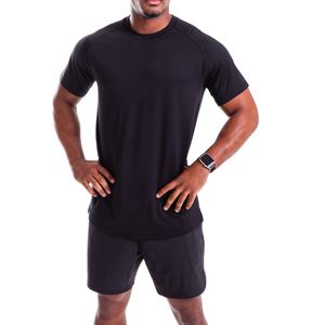 เสื้อยืดแขนสั้นแบบสปอร์ต ระบายอากาศได้ดี ชุดจ็อกเกอร์ผ้าฝ้ายลำลองสำหรับผู้ชาย ชุดฤดูร้อน 2 ชิ้น ชุดวอร์มสำหรับผู้ชาย - Product Image 1