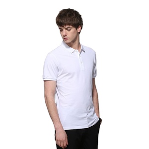Polo en coton et polyester uni de 200 grammes, à manches courtes, personnalisable avec broderie ou impression, pour hommes et femmes, idéal pour le golf - Product Image 3