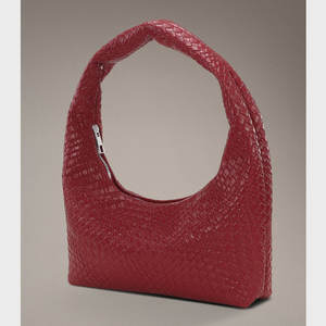 Sac fourre-tout de haute qualité pour femmes ouvert en toile PU avec logo personnalisé doublure en polyester sac à main à bandoulière prix d'usine - Product Image 1