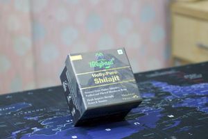 Extracto herbario de resina Shilajit cultivado salvaje puro para uso de etiqueta privada - Product Image 3