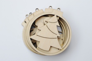 El último juego de decoración divertido de madera hecho a mano con forma personalizada, deja que tus hijos creen adornos navideños para su hogar - Product Image 5