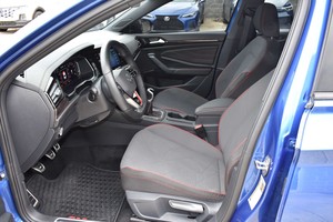 PERFECT 2024 Vo-lks-wa-gen Je-tta Transmisión automática - Product Image 5