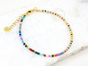 Brazalete Bordado a Mano con Cuentas de Abeja - Ecológico y Duradero, Tamaño Personalizable para Mujeres y Niñas - Product Image 4