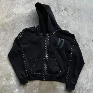 Streetwear personnalisé épaule tombante 100% coton strass poids lourd hommes sweats à capuche - Product Image 1