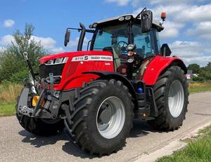 Desata un rendimiento superior: el tractor Massey Ferguson MF 7719 S 4WD - Product Image 3