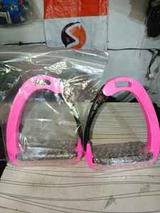 อุปกรณ์ขี่ม้าเหล็กกล้าไร้สนิมคุณภาพสูง พิมพ์ลาย น้ำหนักเบา กันลื่น ป้องกันแบคทีเรีย สีตามสั่ง - Product Image 3