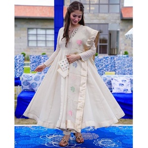 Designer indien Anarkali Salwar Kameez Dupatta Designer pakistanais fête de mariage porter personnalisé Readymade soie tissu robe femmes - Product Image 1