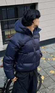 Veste en duvet personnalisée capuche avec cordon de serrage manches longues poches latérales et poignets élastiques vêtements d'extérieur d'hiver chauds vestes à bulles pour hommes - Product Image 5