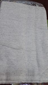 Vente en gros de couvertures en cachemire sophistiquées multi-tailles faites de laine 30% et d'acrylique 70% pour une touche élégante dans n'importe quelle pièce - Product Image 2