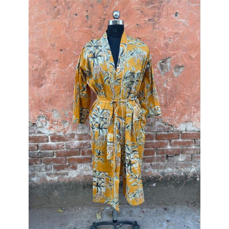 โกลเด้น