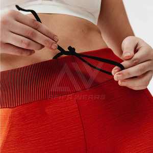 Leggings de entrenamiento de patrón sólido de alto estiramiento para mujer con compresión de barriga y levantamiento de glúteos para yoga para práctica de yoga - Product Image 2