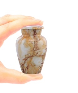 Monalisa Urne de crémation moderne artisanale commémorative en métal de taille personnalisée pour les cendres humaines pour les services funéraires et de crémation - Product Image 4