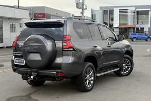 Toyota Land Cruiser Prado VX GDJ150R 2018 Usado, Sin Accidentes, Automático, Doble Rango, Bajo Kilometraje, Listo para Conducir - Product Image 3