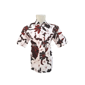 เสื้อยืดแขนสั้นผู้ชายลายบาติกอินโดนีเซีย พรีเมียม รักษ์โลก ป้องกันริ้วรอย ผ้าฝ้าย 100% ดีไซน์คลาสสิก เรียบง่าย สีเดียว - Product Image 1