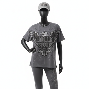 Ensemble de vêtements de sport pour femmes, t-shirt en coton premium 200 GSM et legging en polyester et élasthanne gris, logo aigle personnalisé par transfert thermique DTF. - Product Image 1