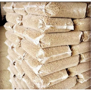 Granulés de biomasse de pin avancés pour chaudières industrielles, avec des niveaux d'humidité optimisés et une consistance thermique élevée - Product Image 3