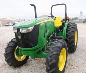 Tractor For-John Deere 3046R 2023, Listo para Exportar - Product Image 2