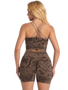 Nouvel ensemble de yoga pour femmes : soutien-gorge de sport et short de gym taille haute, tenue d'entraînement sans coutures, vêtements de fitness extensibles et respirants - Product Image 6