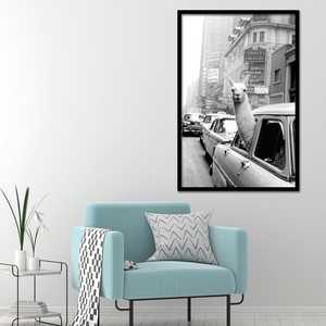 Póster de estilo moderno 'A Llama in Times Square' para decoración de pared - Product Image 3