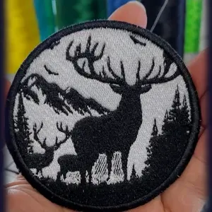 2025 nouveau Design personnalisé 100% patchs de broderie en polyester brodés sans quantité minimale de commande à coudre fer à repasser pour vêtements vêtement fin Type de pli - Product Image 5