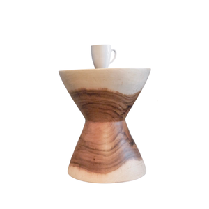 Mesa auxiliar de reloj de arena de madera maciza Suar, muebles de madera hechos a mano únicos, acabado liso - Product Image 2