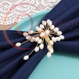 Ensemble d'anneaux de serviette en aluminium de qualité supérieure pour la décoration de table de mariage moderne et écologique, salle à manger et événements - Product Image 3