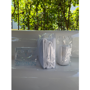 Sac fourre-tout personnalisé en PVC transparent avec soufflet sur 3 côtés, pochette d'emballage de luxe pour serviettes et couvertures avec poignée découpée intégrée - Product Image 5