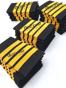 شارات كتف عالية الجودة بنمط الطيار مع 4 أشرطة ذهبية، إكسسوار زي رسمي أسود قابل للتركيب - Product Image 6