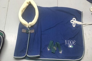 La mejor banda de rodadura de fábrica profesional, almohadilla de sillín ecuestre de Nueva Inglaterra, gorro de oreja de lana, tienda de tachuelas Kanpur India Para Caballo equino - Product Image 3