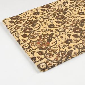 Dernière collection de chemises légères en coton biologique, imprimées à la main avec des motifs floraux, tendance et élégantes, pour la décoration intérieure indienne - Product Image 5
