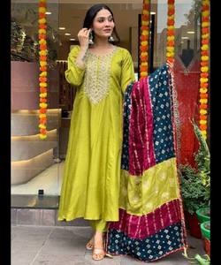 Gharara Casual Estilo largo Negro 2 piezas 3 piezas Dupatta Ropa Vestido modesto Elegante parte superior inferior dupatta - Product Image 5