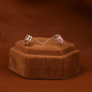 4.4CT Lab Grown Diamond Pink Radiant Cut Tiney Round Diamond Halo Setting Stud Pendientes 14KT Pendiente de oro sólido Regalo para mujeres - Product Image 4