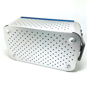 Nouvel arrivage de plateau de stérilisation en acier inoxydable Instrument chirurgical plateau de boîte de stérilisation de taille moyenne/grande - Product Image 2