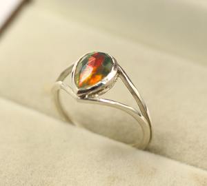 แหวนเงินแท้ 925 ชุบโรเดียม ประดับพลอยโอปอลดำธรรมชาติจากเอธิโอเปีย ดีไซน์คลาสสิกสำหรับผู้หญิง - Product Image 5