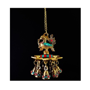 Esculturas de latón para la decoración del hogar Creando un ambiente cálido con arte atemporal y elegantes detalles artesanales tradicionales - Product Image 1