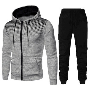 Conjunto Deportivo Personalizado de Moda para Hombre, Primavera, Sudadera con Capucha y Pantalones Deportivos, Estilo Informal, Felpa Lisa Teñida - Product Image 3