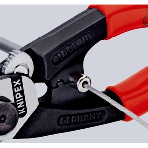 Cortador de Cables de Acero Pulido KNIPEX de 190 mm con Mango Multicomponente y Cuchilla Utilitaria - Product Image 3