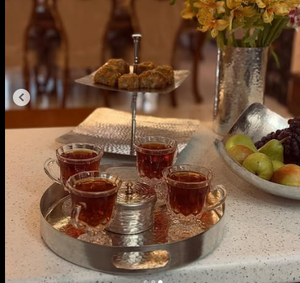 Bols à chocolat de qualité présentation festive de bonbons salade et bols de noix de fruits pour table à manger élégante et affichage de fête de mariage - Product Image 2