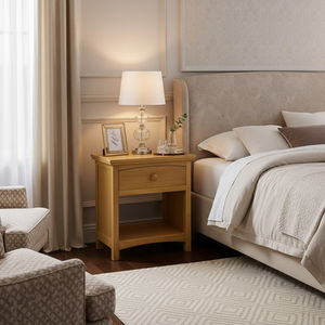 Mesita de Noche Valencia de Alta Calidad, Pino de Nueva Zelanda, Color Natural, Estilo de Diseño Moderno, para Dormitorio o Apartamento, Marca P.D.T. - Product Image 1