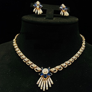 ชุดสร้อยคอเพชรธรรมชาติแท้ขนาด14K 18K สีขาว g พร้อมต่างหูที่ผ่านการรับรองจากภายนอก - Product Image 1