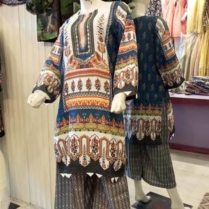 Kurtis pakistanais et indiens les plus vendus pour les femmes respirant disponible à des prix abordables/vêtements d'hiver modestes femmes kurtis - Product Image 4