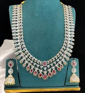 Ensemble collier et boucles d'oreilles longs en laiton plaqué or de qualité supérieure avec zircon et diamants, pour femme, tendance, pour mariage et soirée - Product Image 3