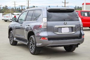 Lexu-s GX-460 SUV haut de gamme 2023 Luxueux avec sièges chauffants et capacité tout-terrain Sièges en tissu à direction droite Caméra arrière - Product Image 6