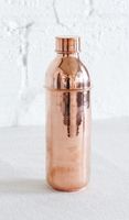Bouteille d'eau en cuivre martelé, magnifiquement conçue, propriétés alcalines naturelles, couvercle, design classique pour une hydratation sans toxines
