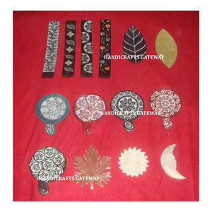 Belle pierre ollaire naturelle de qualité supérieure faite à la main et support et support de bâton d'encens multi-formes pour la décoration de la maison et du temple - Product Image 1