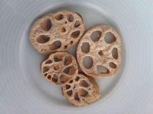 รากบัวแห้ง โรงงานผลิตรากบัวแห้งโดยตรง ผู้จัดจำหน่ายส่งออกจำนวนมาก รับประกันคุณภาพที่สม่ำเสมอและสมบูรณ์แบบ - Product Image 6