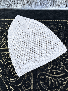 Bonnet de prière Kufi blanc en tricot pour hommes – Respirant, léger, polyvalent pour le quotidien - Product Image 5